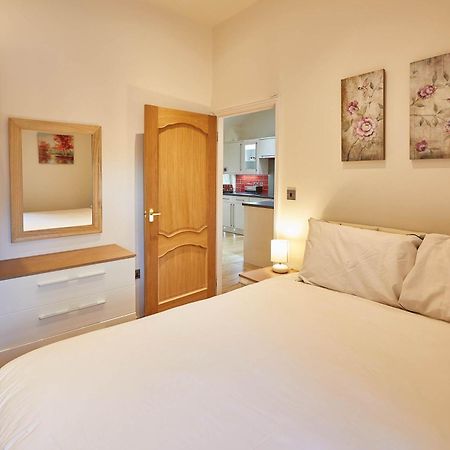 Host & Stay - Folkton Cottages Scarborough Quarto foto